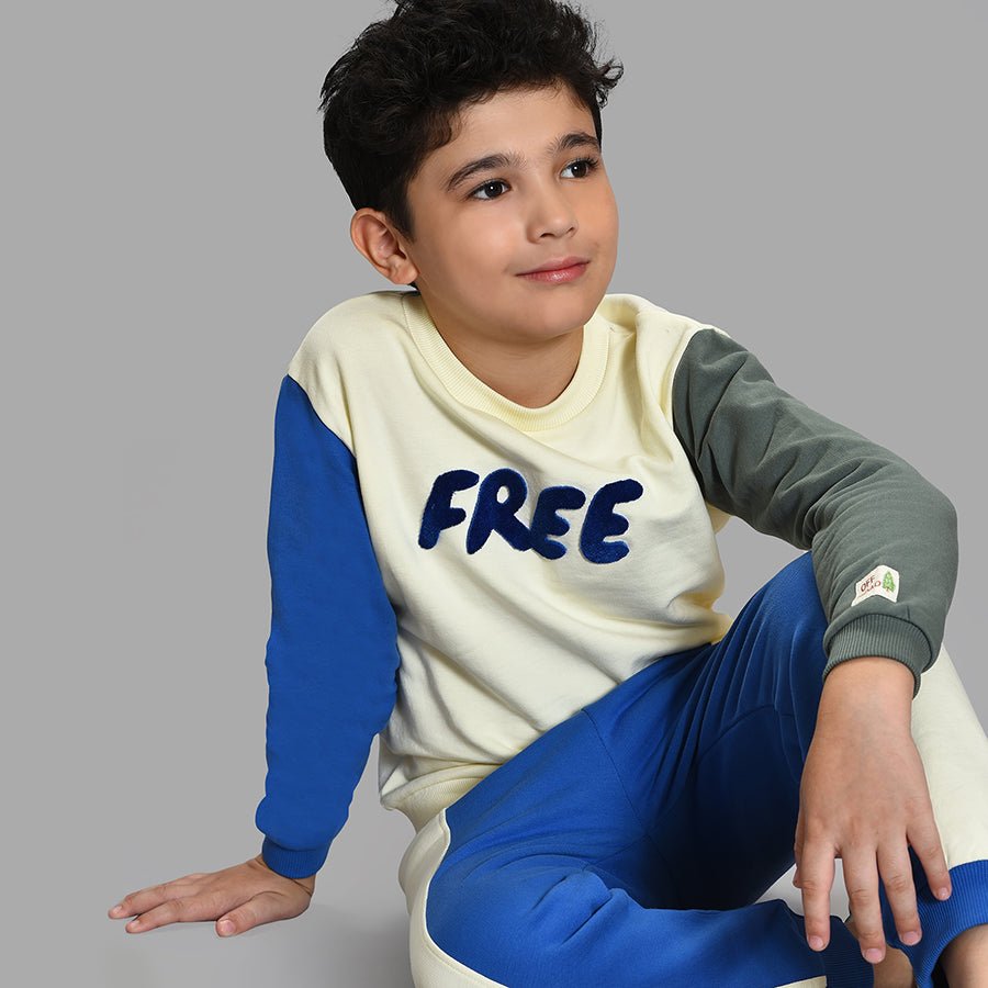 Adventure Free Embroidered Sweatshirt Set Sweatshirt - Jogger Set 2