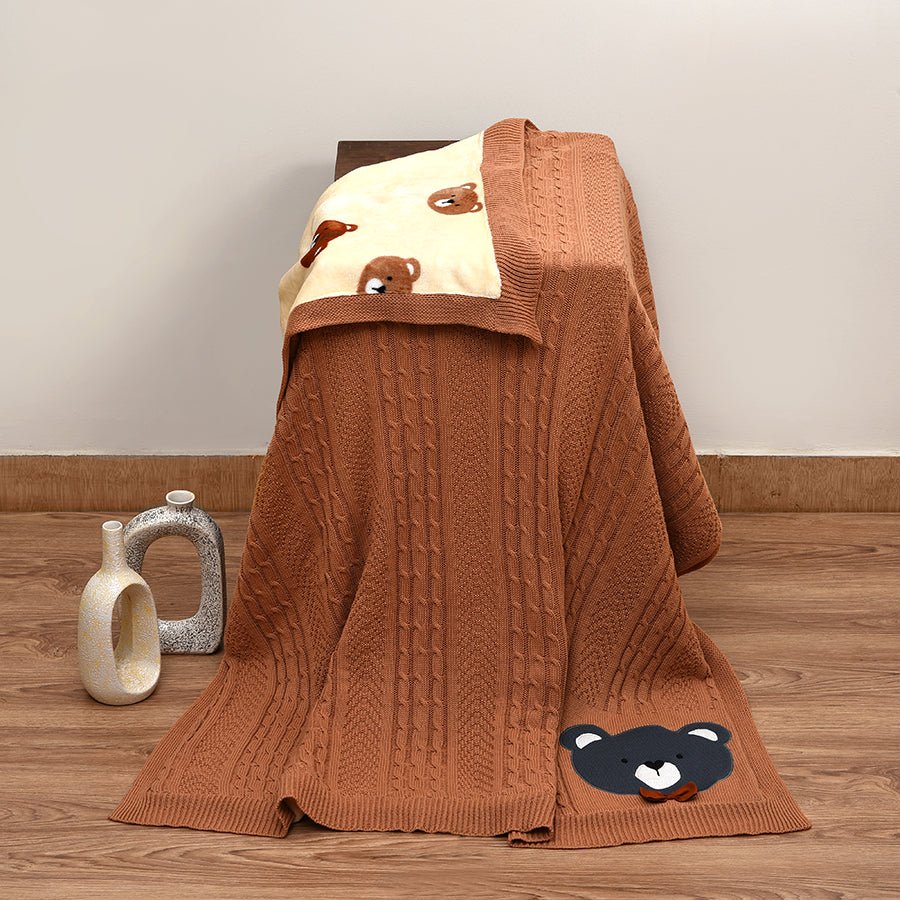 Neutral Love Knitted Bear Blanket Blanket 3