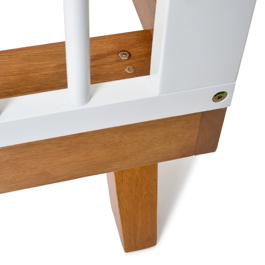 Mi Arcus Cuddle Rubber Wood White Buy Baby Cot Buy Baby Furniture