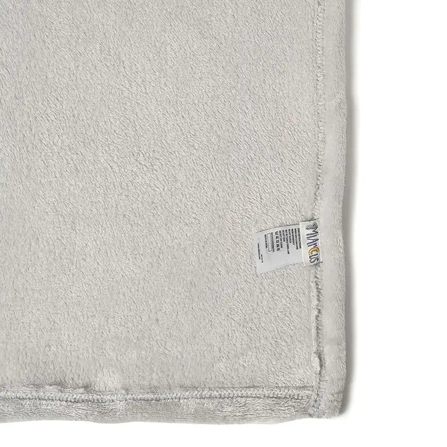 Flurry Knitted Blanket - Grey Blanket 5